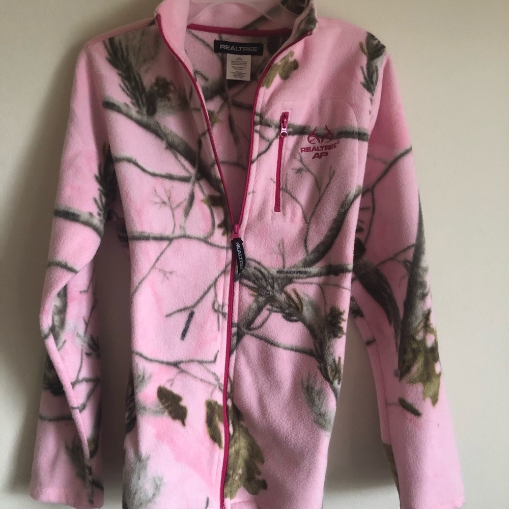 Real Tree pink camo jacket. Like new.